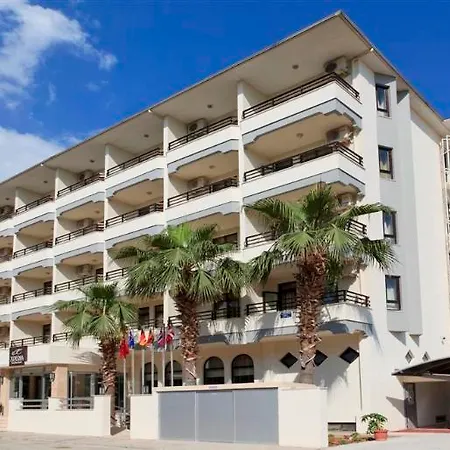 Kandelor Hotel 4*