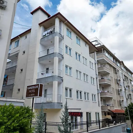 Kandelor Hotell